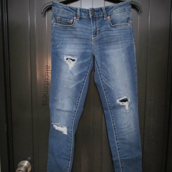 Aeropostale Distressed Jegging Jeans Size 4 - Picture 1 of 6